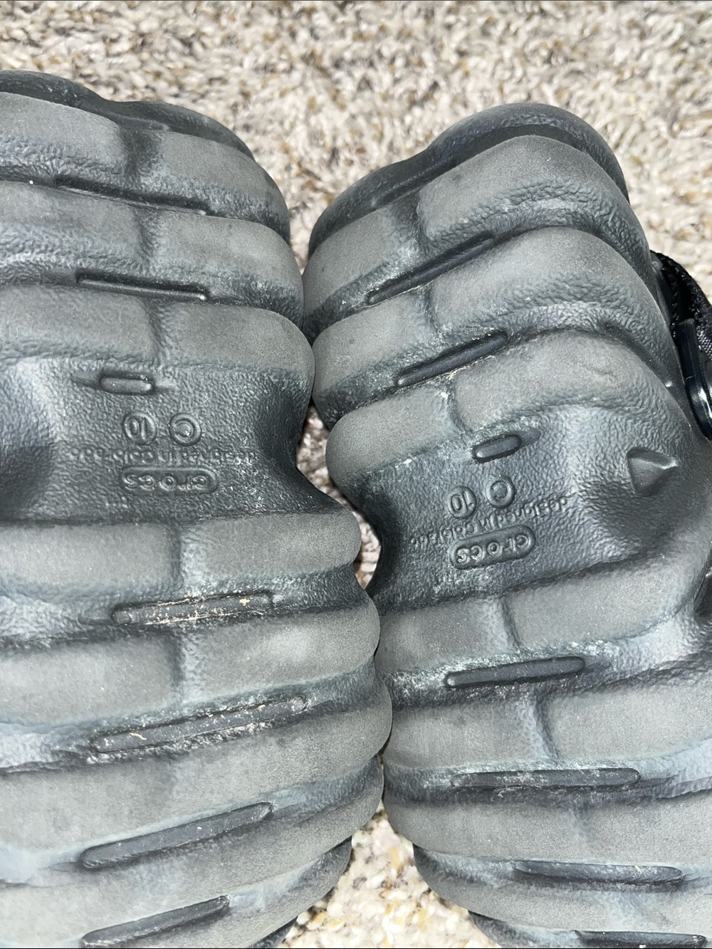 Crocs Echo Clogs - Picture 8 of 9